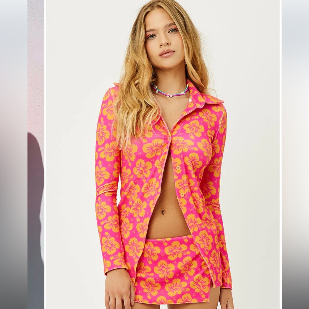 Nova Terry Floral Long Sleeve Button Up - L